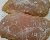安く美味しく☆鶏むね肉でやわらかトンテキ作り方1写真