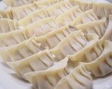 ピリっと辛い☆キムチーズ餃子作り方3写真