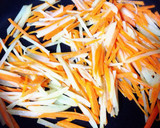 野菜嫌いも旨さに唸る！人参めんたい炒め♡作り方2写真