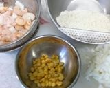 フライパンで美味しく☆シーフードピラフ♪作り方1写真