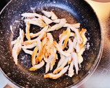 速攻一品♪ニラとちくわのオイマヨ炒め作り方2写真