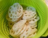 簡単！豚バラと蓮根しゃきしゃき旨辛炒め作り方1写真