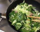 *法蓮草もね♪キャベツ&ベーコン炒め*作り方4写真