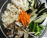 残り野菜で簡単スタミナ肉みそ丼作り方1写真
