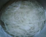 簡単玉ねぎとハムのサラダ作り方1写真