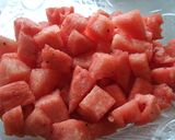 大量消費にスイカのサラダ作り方1写真
