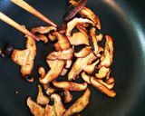 フライパンで焼くだけ♪しいたけの醤油焼き作り方3写真