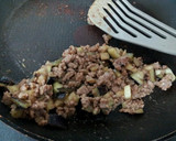 簡単！なすとひき肉の味噌炒め丼作り方4写真