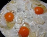 甘ウマ！じゃがいも＆牛乳で★半熟目玉焼き作り方5写真