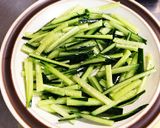 鶏肉とキュウリのピリ辛ソース作り方1写真