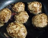 甘口ワインで絶対美味しい煮込みハンバーグ作り方5写真