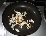 めんつゆで☆ツナとしめじの和風パスタ作り方1写真
