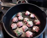 夏バテの時期に！豚こまと大葉と梅の肉団子作り方4写真
