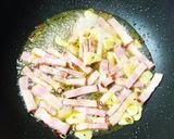 キャベツと角切りベーコンのペペロンチーノ作り方4写真