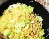 キャベツと角切りベーコンのペペロンチーノ作り方5写真
