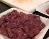 豚レバーとハツのピーマン炒め作り方1写真