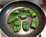 ヘタも種もそのまんまっ！ピーマンの肉詰め作り方5写真