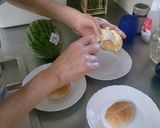 簡単 ☆ロールパンタマゴサンド作り方8写真