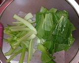冷凍豆腐＆チンゲン菜♡お味噌汁作り方1写真