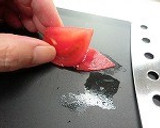 生のトマトも簡単♪皮むき作り方3写真