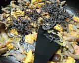 きのこと鮭の塩こぶチャーハン作り方4写真
