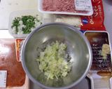 ピリ旨♪めんたいチーズ餃子作り方1写真