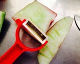 スイカの皮で….味噌汁作ろう作り方2写真