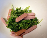 お弁当の隙間に♪ウィニーと豆苗の和え物作り方4写真