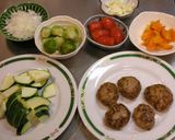 夏野菜とミニハンバーグのクリーム煮♪作り方2写真