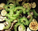 夏のお野菜☆ゴーヤとナスのピリ辛炒め作り方4写真