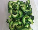 美味しい☆簡単☆洋風ゴーヤ炒め作り方1写真