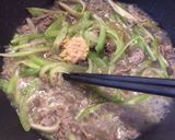セロリと牛肉の餡かけ焼きそば作り方9写真