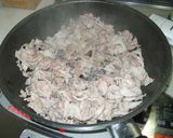 豚こま切れ肉と切りコンブの炒め煮作り方2写真