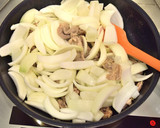 紫蘇香る☆豚小間と玉ねぎのマヨ味噌炒め♪作り方7写真