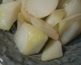皮ごと大根とイカのわた炒め　ワサビ風味作り方1写真