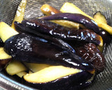 簡単♪麺つゆで茄子と厚揚の旨炒め♪作り方3写真