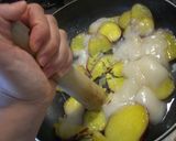 フライパンで☆☆あべ川さつま芋もち☆黒蜜作り方3写真