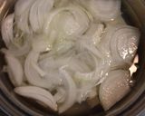 玉ねぎと豆腐の質素で心温まる味噌汁作り方1写真