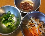 オクラの彩り梅ソース和え作り方1写真