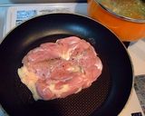 超こんがり♡ネギと鶏モモのトマトスープ！作り方3写真