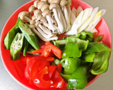 ★彩り鮮やか♪夏野菜と豚肉の塩炒め★作り方4写真
