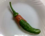 ソーセー人　ししとうでミノムシごっこ作り方4写真