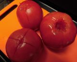 丸ごとトマトの味噌汁♪作り方1写真