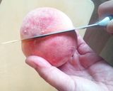 プロ並み？！桃の美しいむき方♪作り方2写真