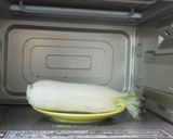 簡単♪レンジで5分 とうもろこし チン作り方2写真
