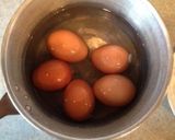 綺麗に剥けるゆで卵(固茹で)作り方1写真
