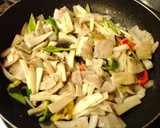 簡単豚バラとエリンギの本格中華炒め丼作り方4写真