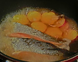 鮭とさつま芋とみょうがの煮物作り方3写真