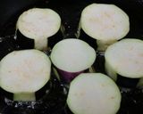 餃子のタネの残りを活用！肉ナス焼き作り方3写真