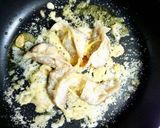 ミートソース餃子♪チーズの羽根作り方6写真